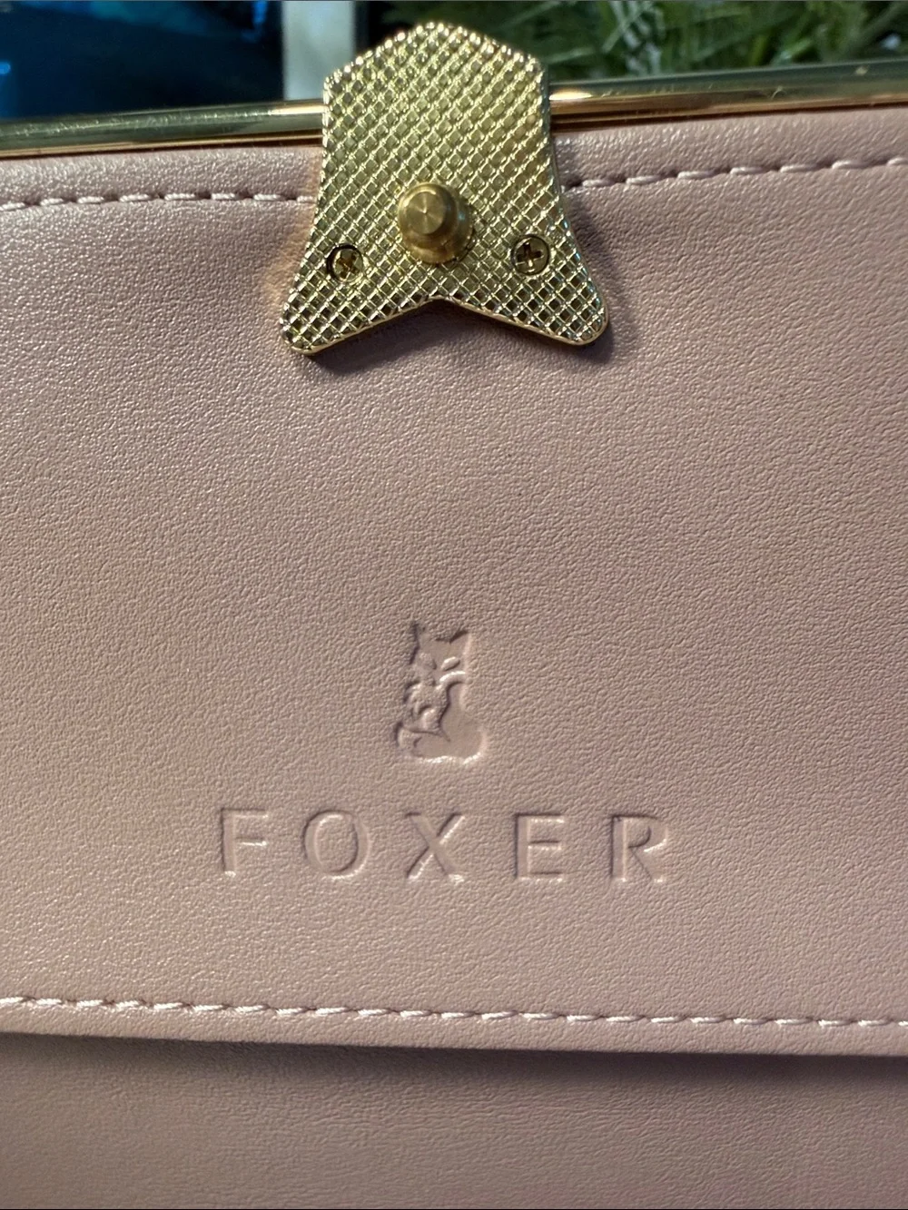 FOXER new without